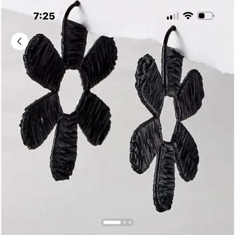 Free People Wendy Woven Flower Hoop Earrings.